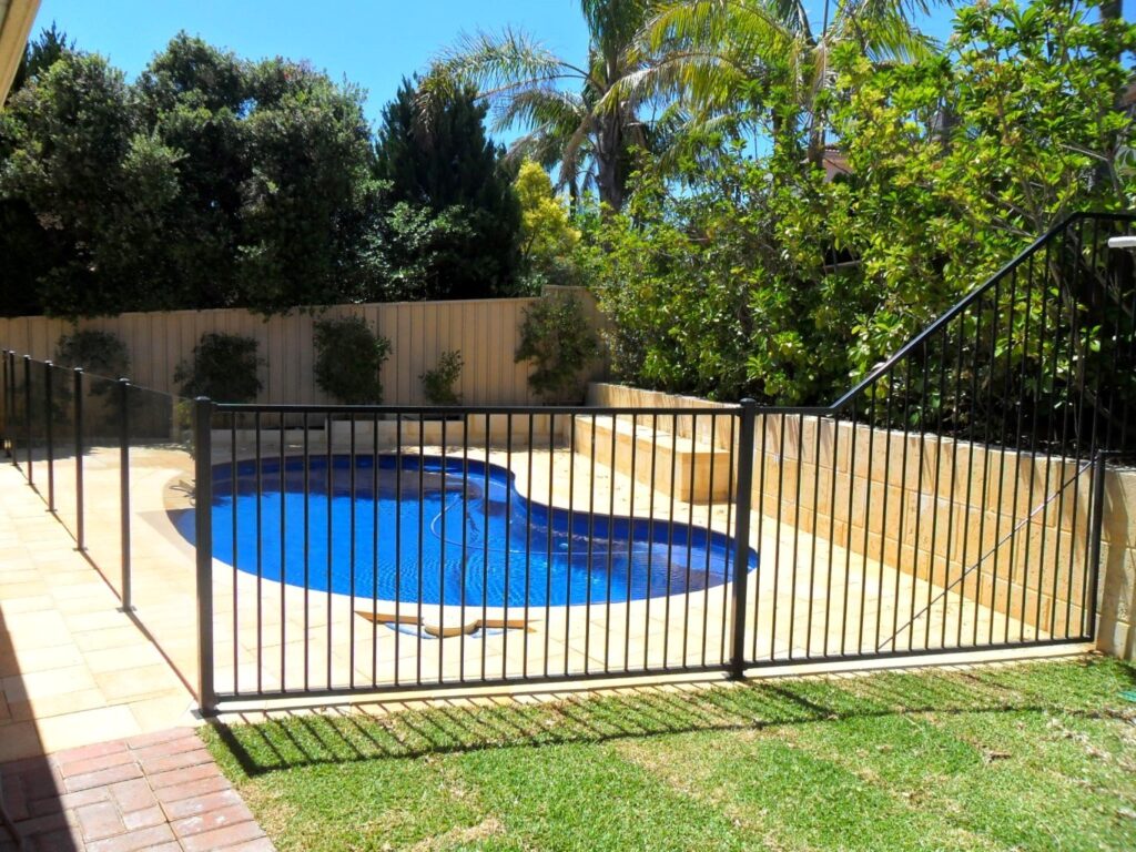 pool fencing